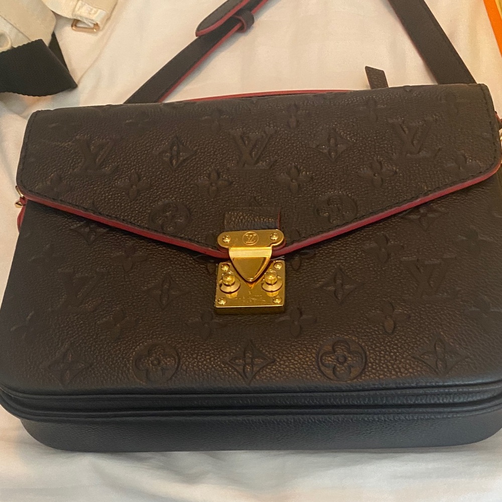 Handbag